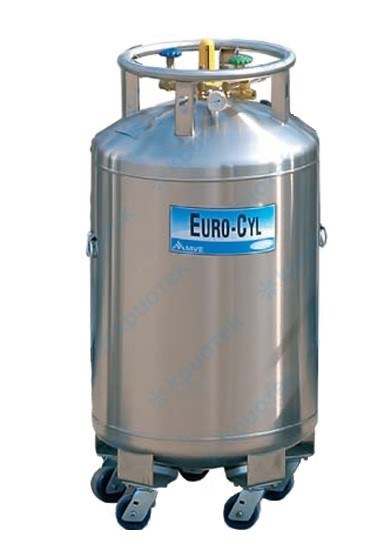 photo Pressurized nitrogen tank